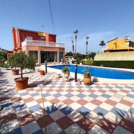 Casa o chalet independiente en La Siesta - El Salado - Torreta, Torrevieja thumbnail 1