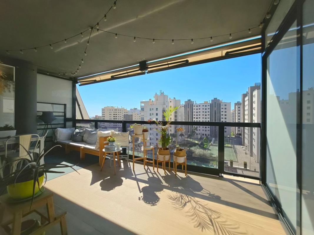 Продажа квартиры на Piso en Maestro José Garberí Serrano, 16, PAU 5, Alicante / Alacant, Аликанте / Алакант
 photo 2