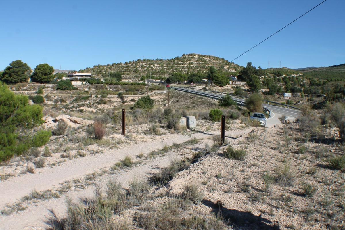 Terreno en venta en Busot, Alicante photo 4