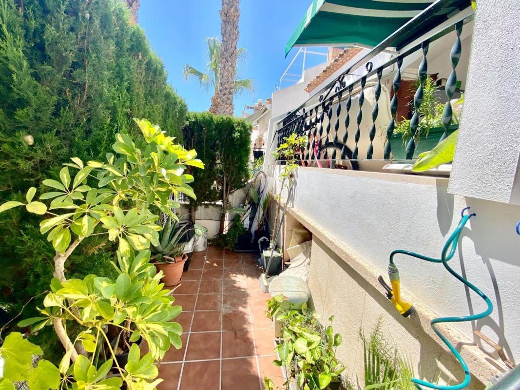 Sprzedaż niezależnego domku jednorodzinnego w Casa o chalet en Villamartín, Orihuela, Orihuela photo 2