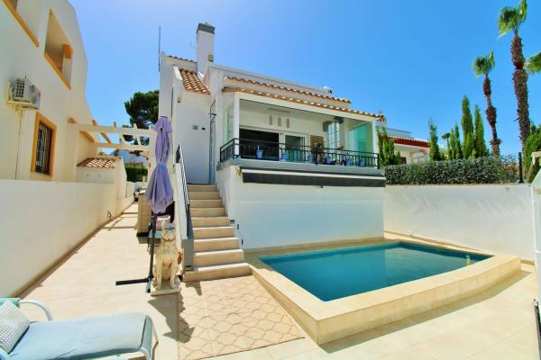 Casa o chalet independiente en Villamartín, Orihuela photo 1