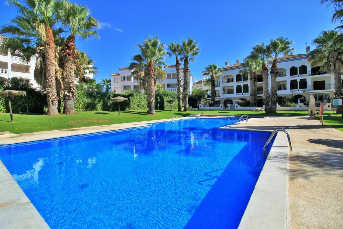 Venta de piso en Piso en Villamartín, Orihuela, Orihuela
 photo 2