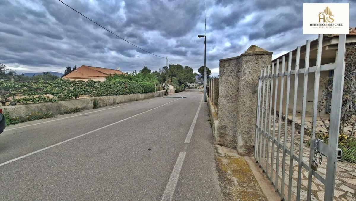 Terreno en venta en Cañada del Fenollar, Alicante photo 3