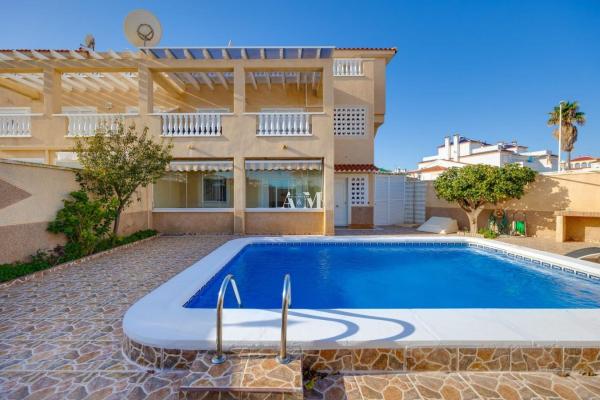 Chalet wolnostojący na sprzedaż w Casa o chalet en La Ciñuelica - Villa Rosa, Orihuela, Orihuela thumbnail 1