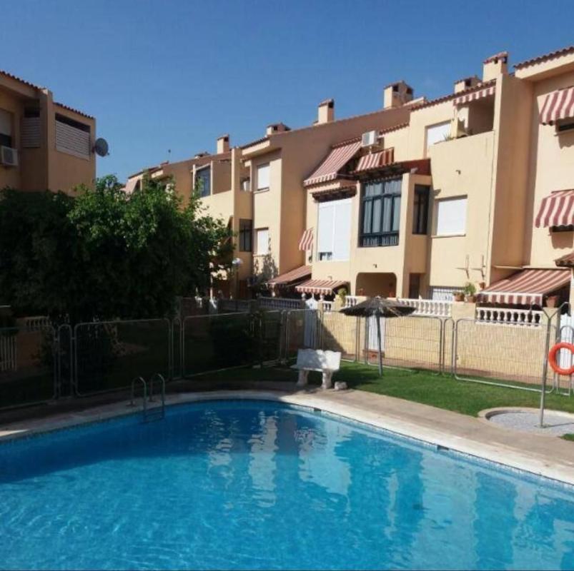 Sale of townhouse in Chalet adosado en Calle la Bonanova, Villamontes-Boqueres, San Vicente del Raspeig , San Vicente del Raspeig photo 5