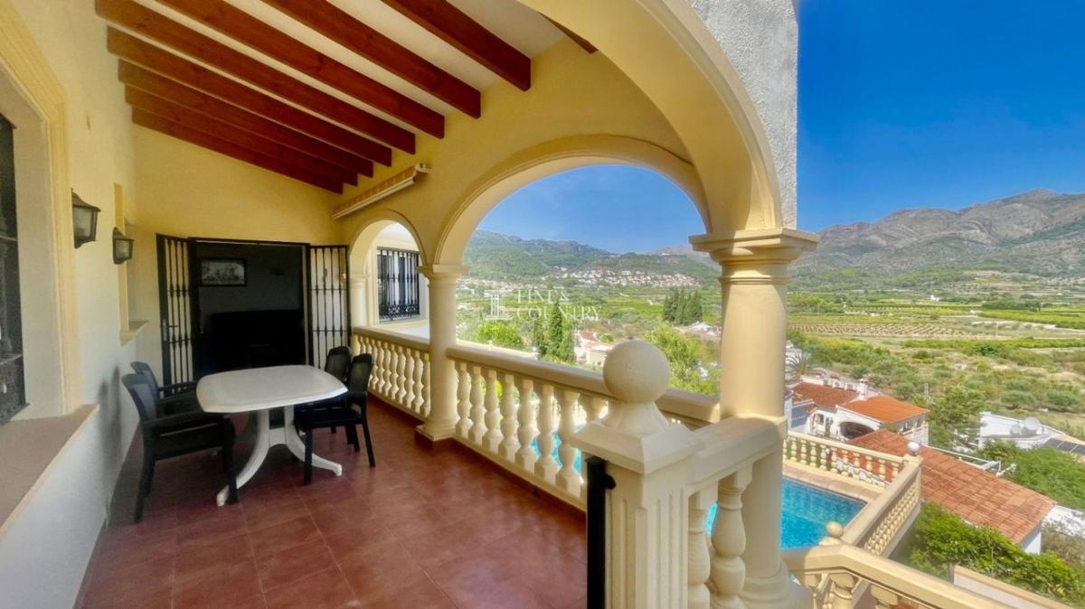 Venta de chalet independiente en Casa o chalet en Orba, Orba
photo 2