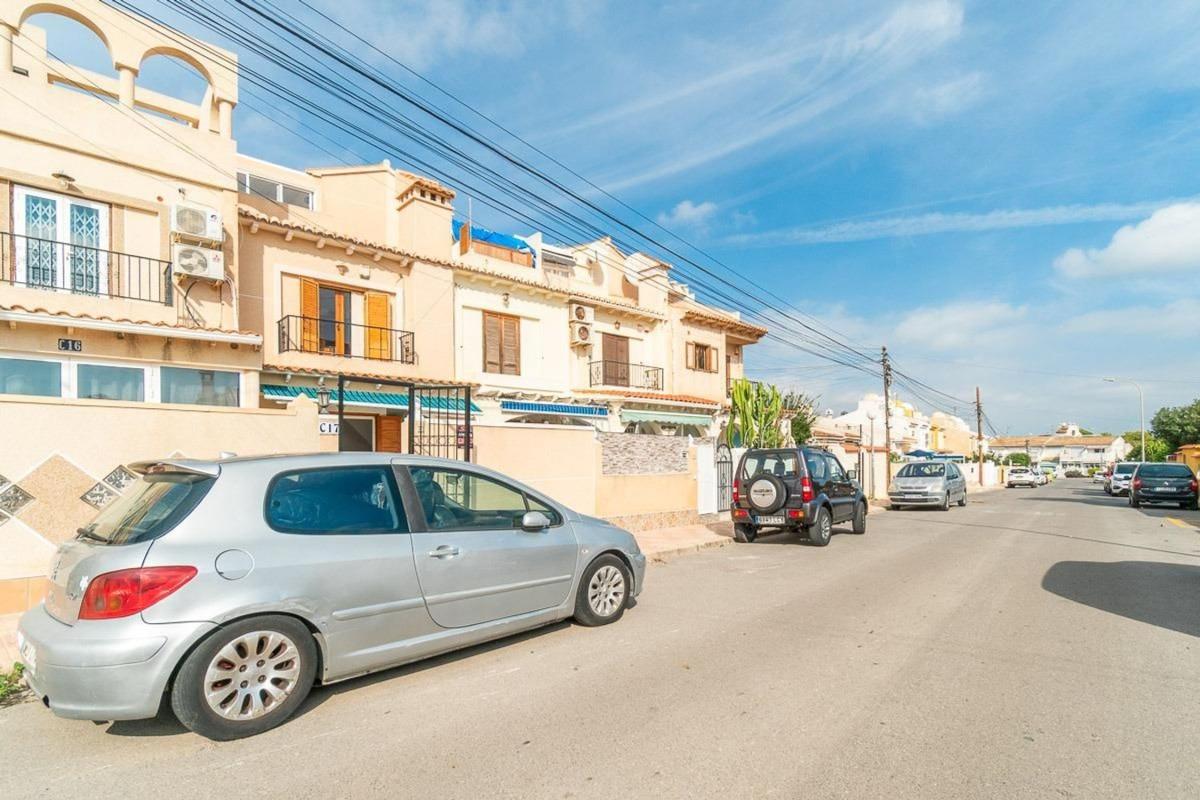 Duplex sale in Dúplex en Calle Pablo Picasso s/n, La Siesta - El Salado - Torreta, Torrevieja, Torrevieja photo 5