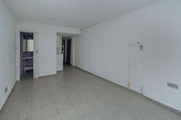 Studio for sale on Estudio en Avenida de Portugal, Pueblo Levante, Benidorm, Benidorm photo 2