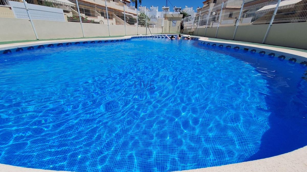 Продажа отдельного шале в  Casa o chalet en Parque Acuático - Sector 25, Torrevieja, Торревьеха photo 2