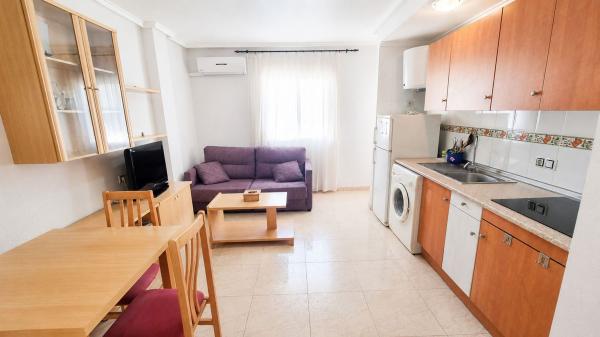 Venta de piso en Piso en Calle Clemente Gosálvez, El Molino, Torrevieja, Torrevieja
 photo 1