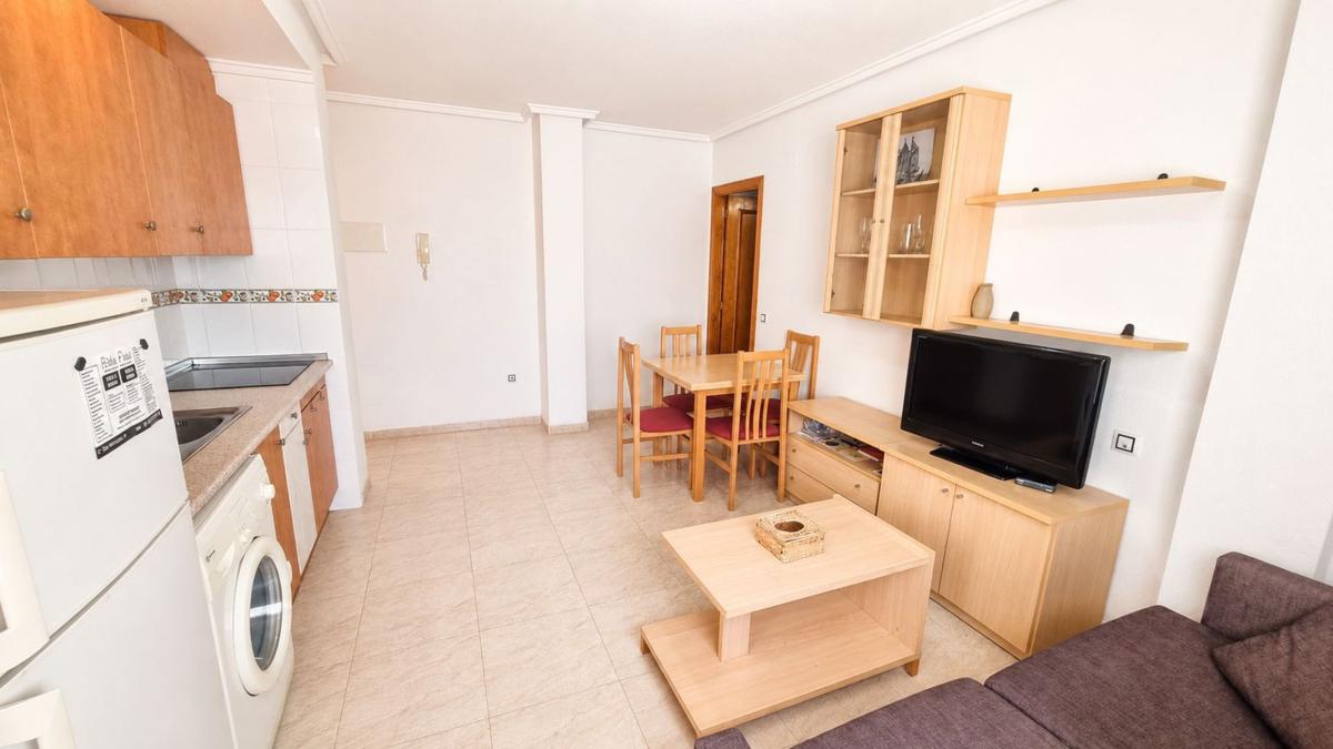 Продажа квартиры на Piso en Calle Clemente Gosálvez, El Molino, Torrevieja, Торревьеха
 photo 2