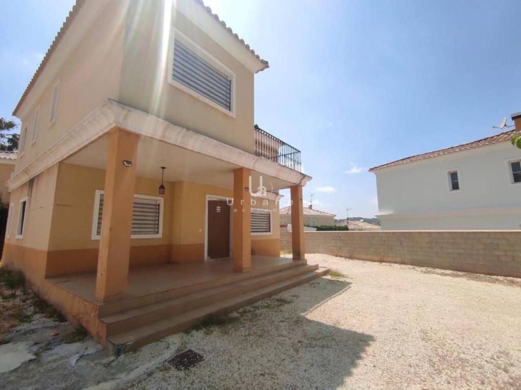 Sprzedaż niezależnego domku jednorodzinnego w  Casa o chalet en Calle del Olivo, 28, Pedanías Este, Aspe, Aspe photo 2
