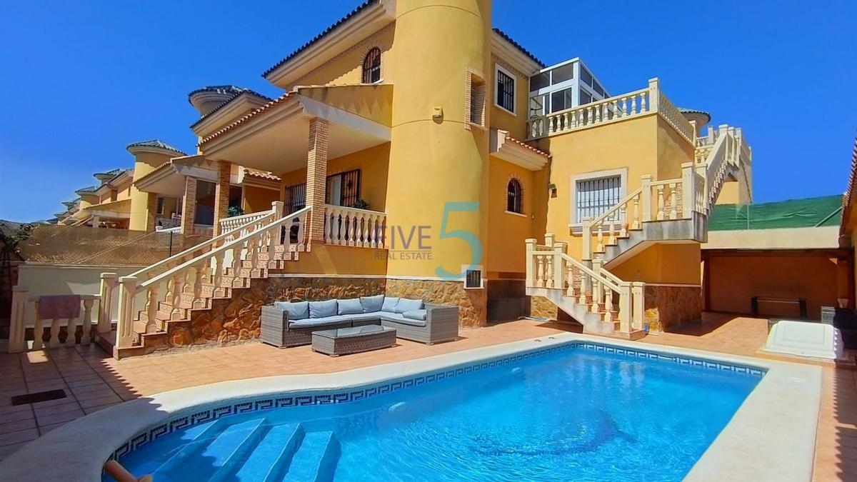 Продажа отдельного шале в  Casa o chalet en Algorfa, Алгорфа photo 5
