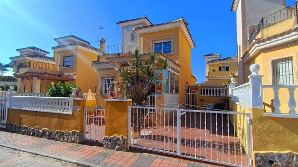 Independent chalet for sale in Casa o chalet en Algorfa, Algorfa
 photo 1