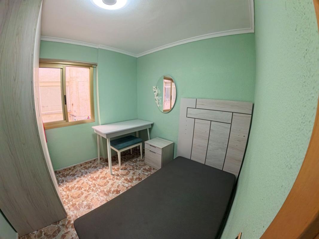 Продажа квартиры на Piso en Pasaje de Cox, Carolinas Altas, Alicante / Alacant, Аликанте / Алакант
 photo 5