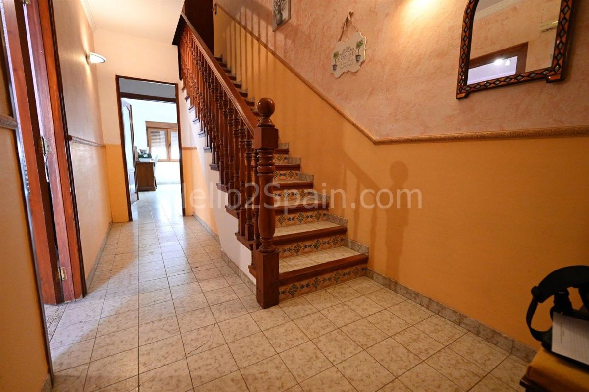Propiedades en venta y alquiler en España photo 5