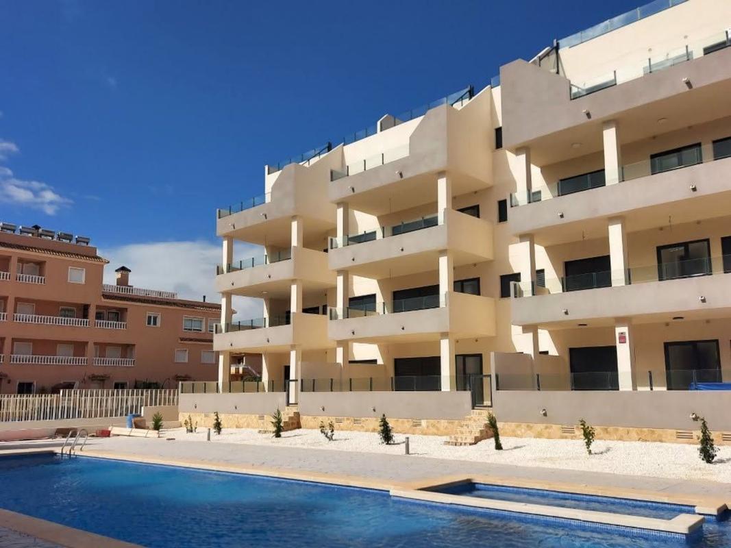 Venta de piso en Piso en Calle Cilantro, Villamartín, Orihuela, Orihuela
photo 5