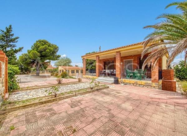 Casa o chalet independiente en Calle Sierra Almirante, Rebolledo photo 1