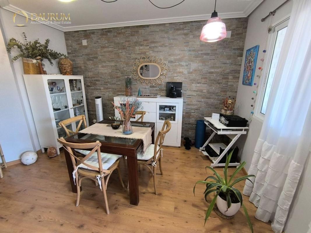 Продажа пентхауса на  Ático en Calle Foglietti, Benalúa, Alicante / Alacant, Аликанте / Алакант photo 2