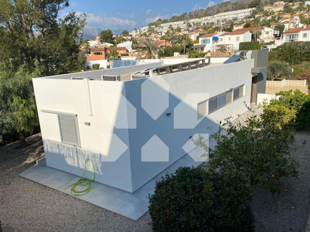 Sprzedaż niezależnego domku jednorodzinnego w  Casa o chalet en La Fustera, Benissa, Benissa photo 3