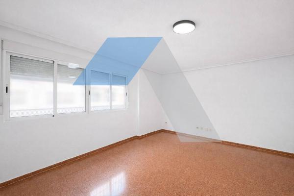 Sale of flat in Piso en Centro, San Vicente del Raspeig, San Vicente del Raspeig
thumbnail 2