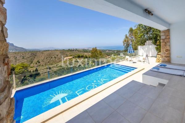 Casa o chalet independiente en Les Rotes/Las Rotas, Denia photo 2