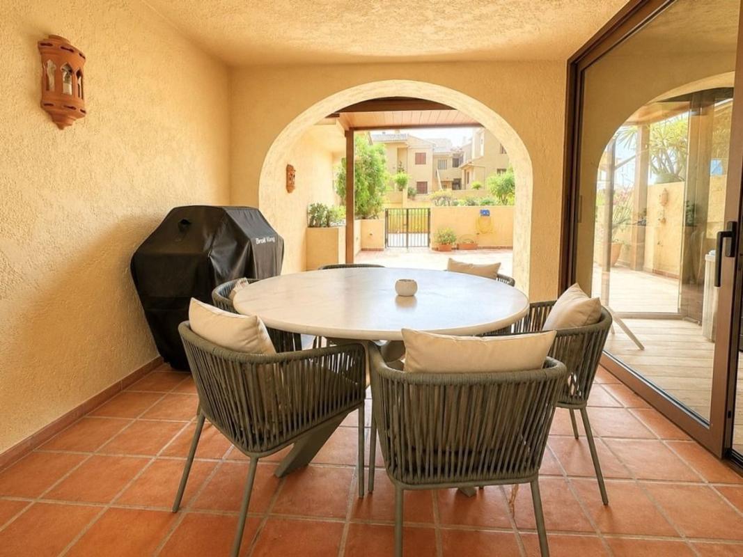 Продажа квартиры на Piso en Zona de Mascarat, Altea, Алтея
 photo 2