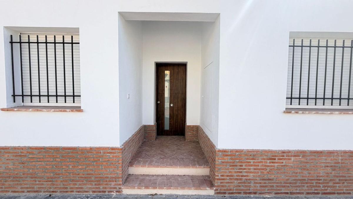 Propiedades en venta y alquiler en España photo 2