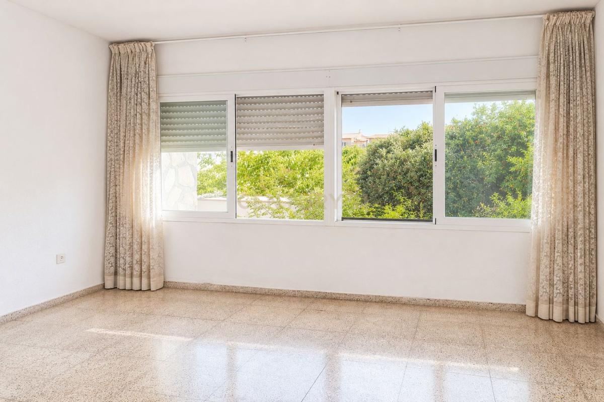Properties for sale and rent in Spain photo 4