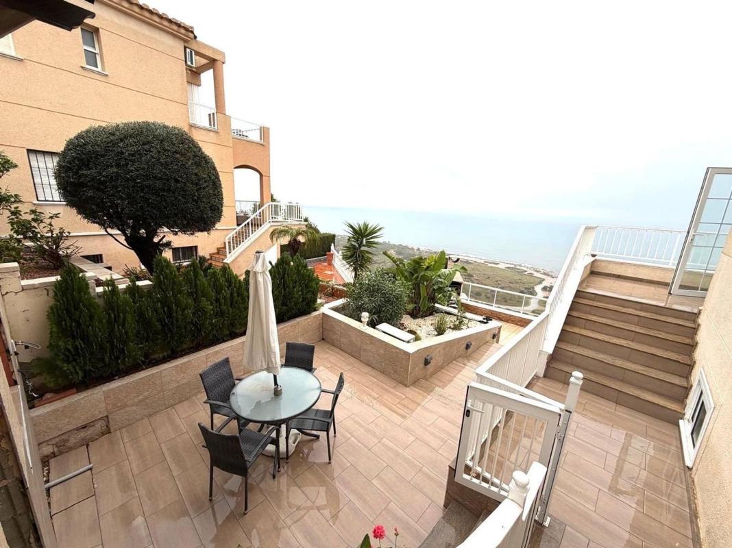 Продажа таунхауса в  Chalet adosado en Gran Vista-Olivo de Oro, Gran Alacant , Гран-Алакант photo 5