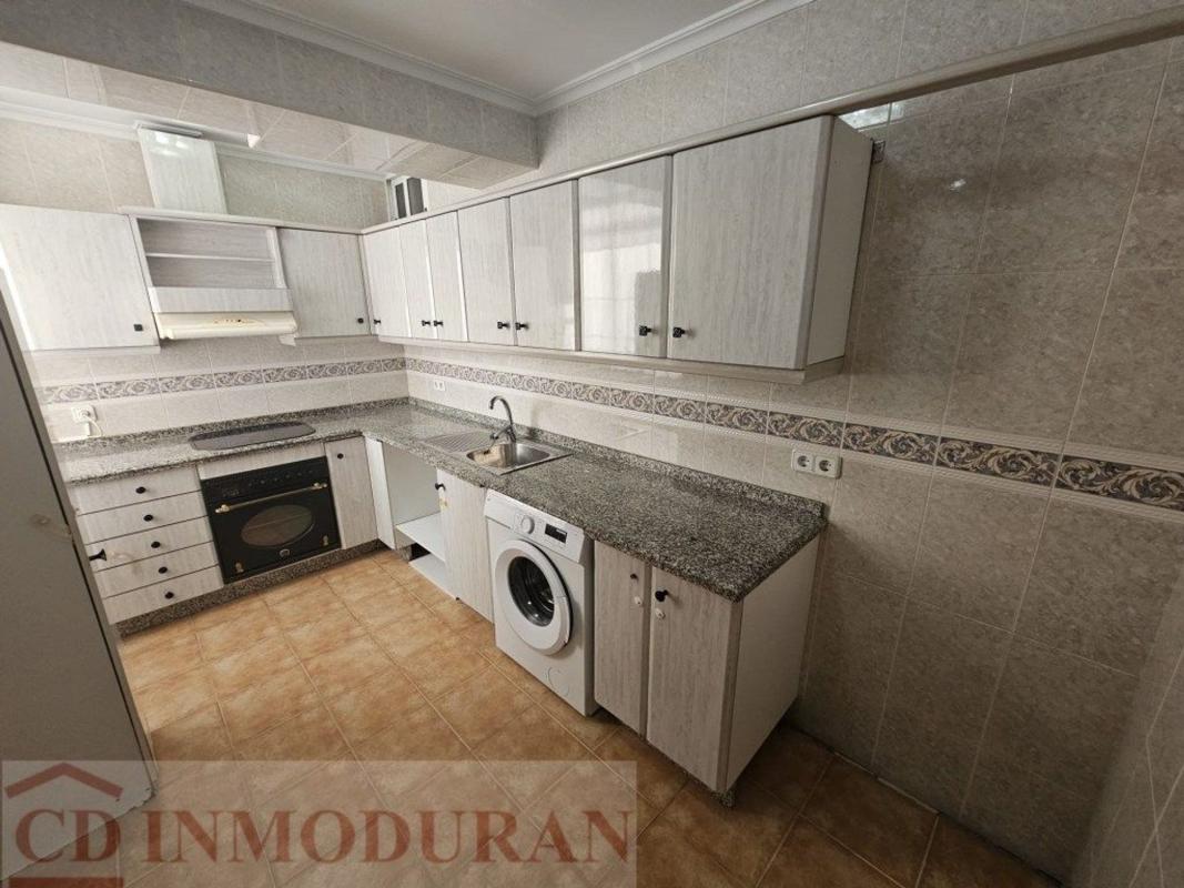 Venta de piso en Piso en Plaza del Sol, Carolinas Altas, Alicante / Alacant, Alicante / Alacant
photo 3