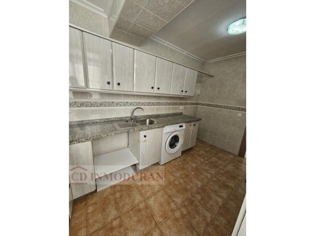 Venta de piso en Piso en Plaza del Sol, Carolinas Altas, Alicante / Alacant, Alicante / Alacant
photo 5