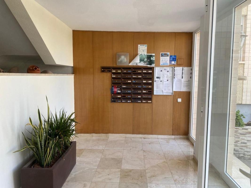 Продажа квартиры на Piso en Urbanizacion Urbanova 2, 5 t, El Palmeral-Urbanova-Tabarca, Alicante / Alacant, Аликанте / Алакант
 photo 4