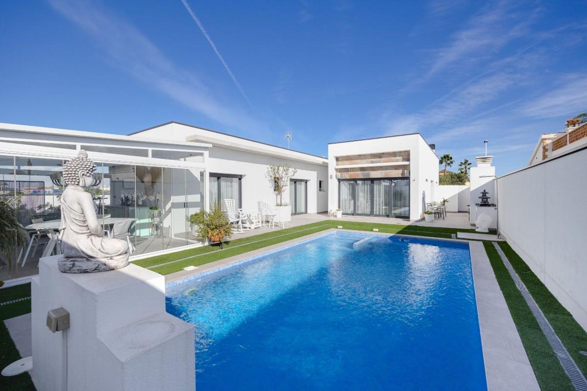 Sale of independent chalet in Casa o chalet en Calle Santa Pola, 37, Formentera del Segura, Formentera del Segura
photo 2