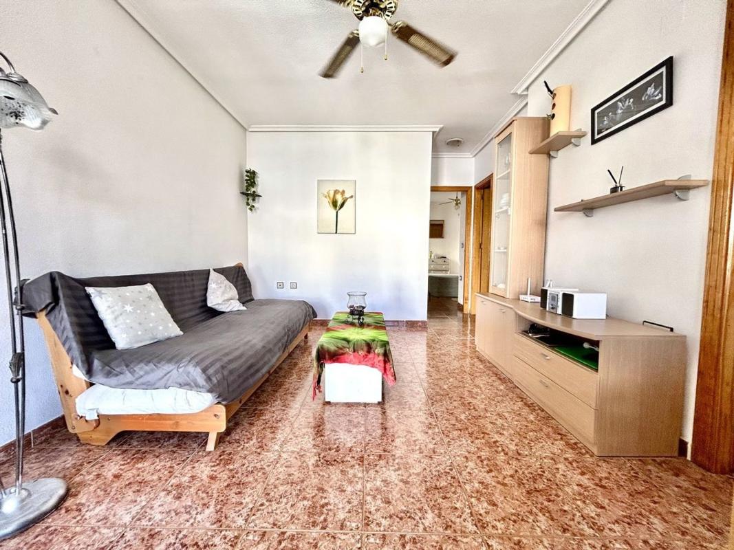 Sale of apartment in Piso en Calle Lagunas de Ruidera, 722, Zona Lago - Los Almendros, Orihuela, Orihuela
 photo 4