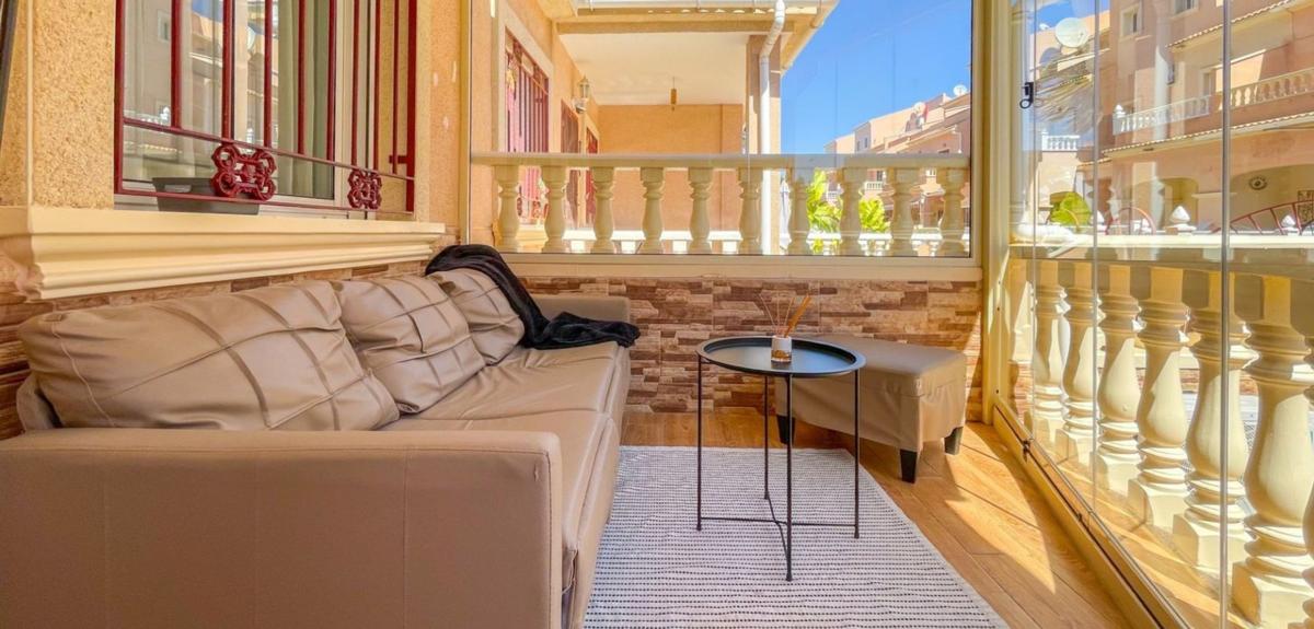 Venta de chalet independiente en Casa o chalet en Calle Jalón, 31, Playa Flamenca, Orihuela, Orihuela
photo 3