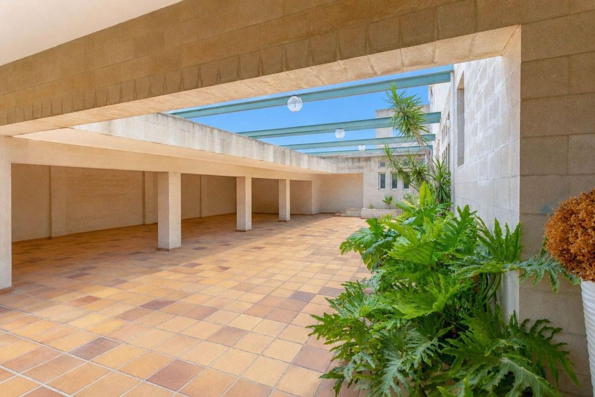 Properties for sale and rent in Spain photo 4