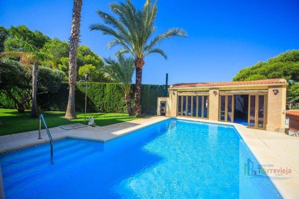Casa o chalet independiente en Los Balcones - Los Altos del Edén, Torrevieja photo 1