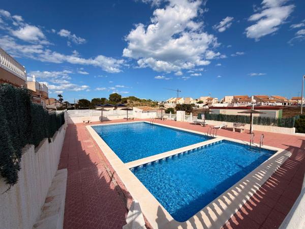 Chalet pareado en Centro de la Ciudad Quesada, Rojales thumbnail 1