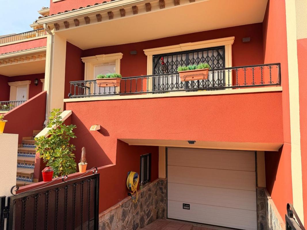 Sprzedaż niezależnego domku jednorodzinnego w  Casa o chalet en Catral, Catral photo 2