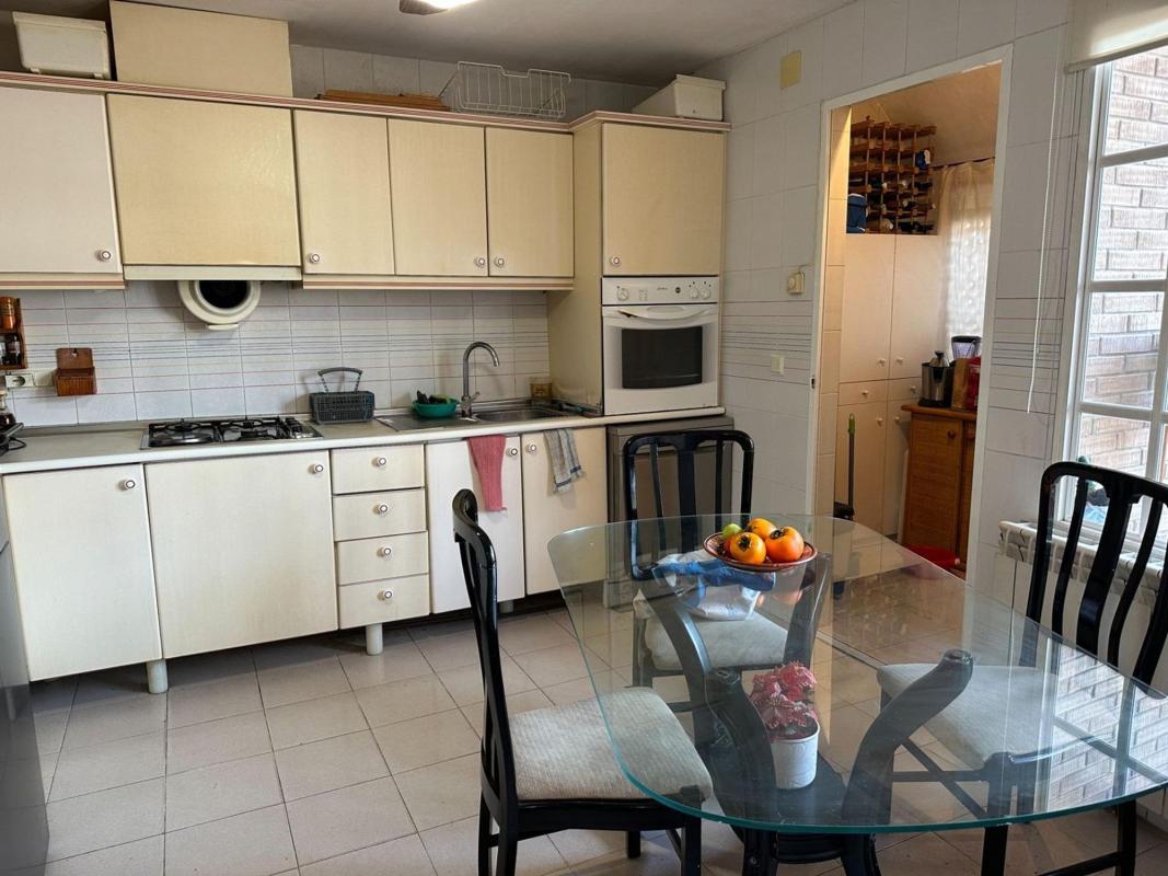 Properties for sale and rent in Spain photo 5