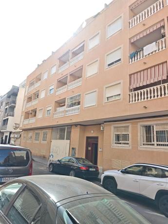 Sprzedaż mieszkania w Piso en Calle Concordia, Las Piscinas Naturales, Torrevieja, Torrevieja
 photo 2