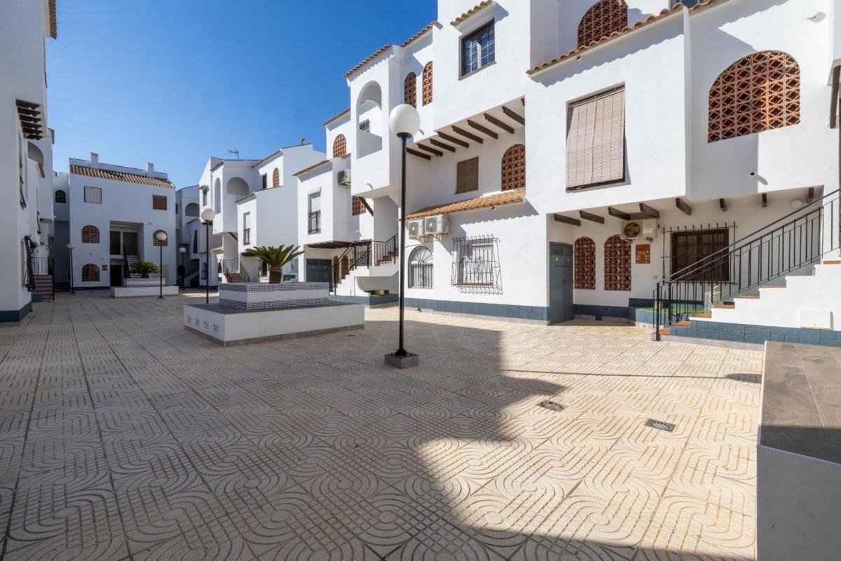 Продажа квартиры на Piso en Calle Montesinos, Playa de los Náufragos, Torrevieja, Торревьеха
photo 5