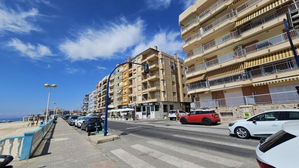 Sale of flat in Piso en Calle Noruega, Playa de los Locos, Torrevieja, Torrevieja
 photo 2