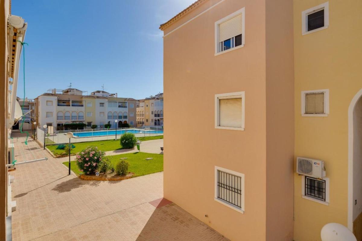 Продажа квартиры на Piso en Calle Urbano Arregui, La Veleta, Torrevieja, Торревьеха
photo 5
