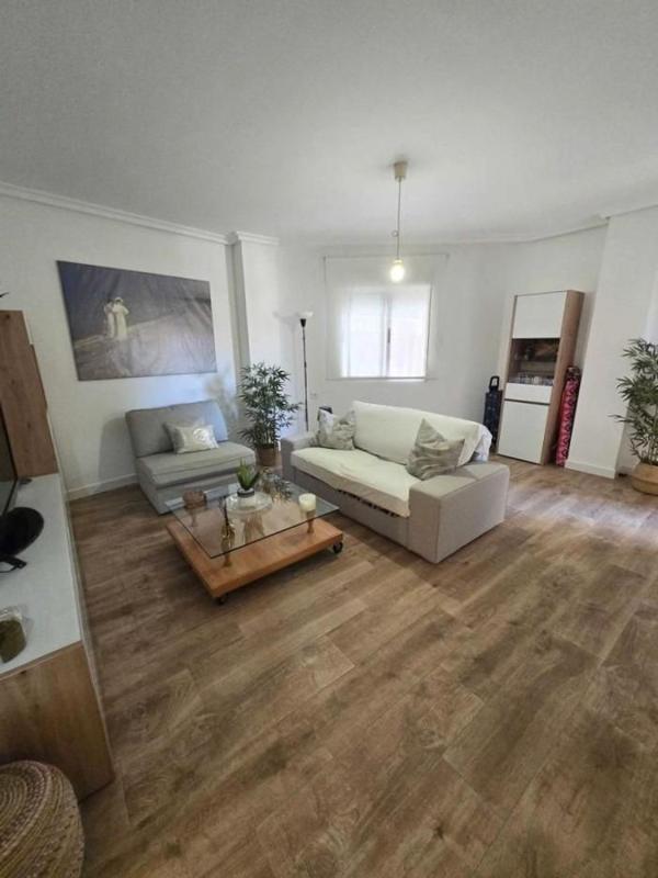Sale of apartment in Piso en Calle San Emigdio, El Molino, Torrevieja, Torrevieja
photo 1