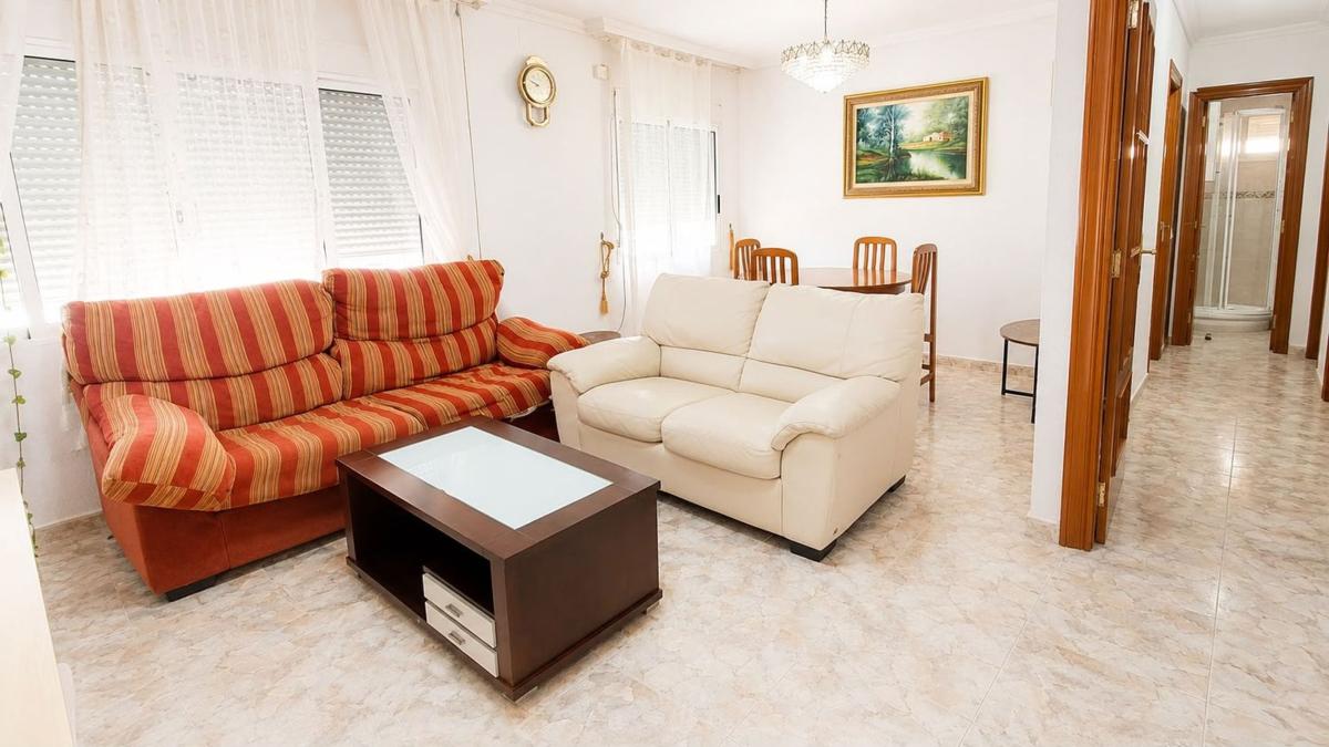 Продажа квартиры на Piso en Inmaculada Del Pla, Plà del Bon Repòs-La Goteta, Alicante / Alacant, Аликанте / Алакант
photo 1