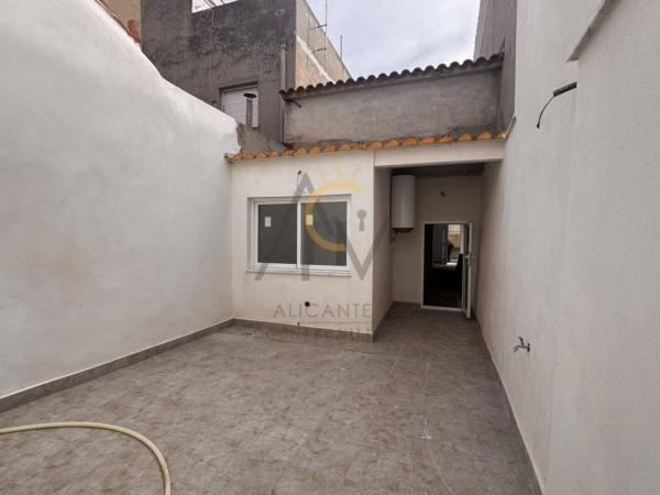 Caserón en Calle Capitan Haya, Pinoso photo 2