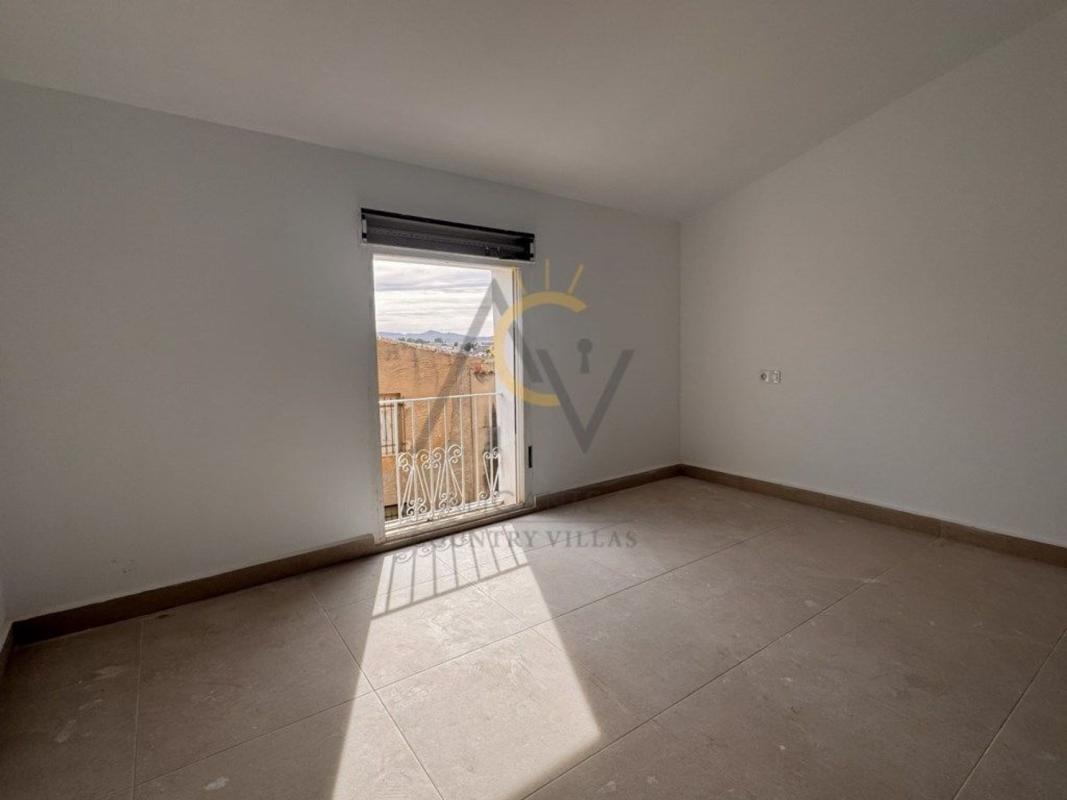 Propiedades en venta y alquiler en España photo 4