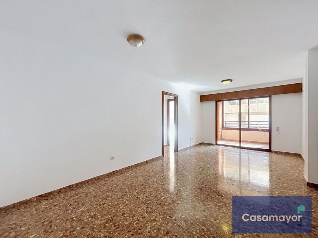 Продажа квартиры на Piso en Calle Churruca, 31, Ensanche-Diputación, Alicante / Alacant, Аликанте / Алакант
 photo 4